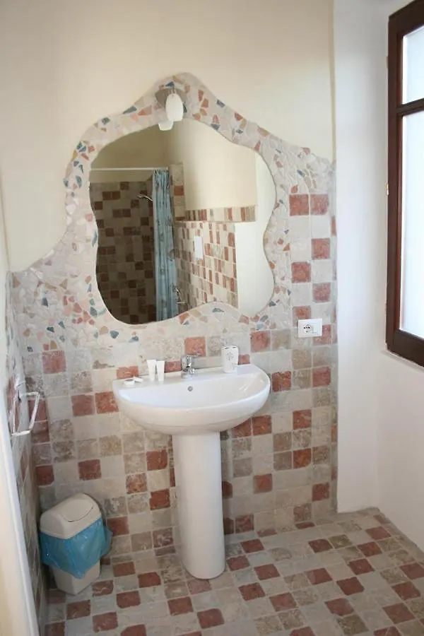 Guest House Le Gemelle Luras